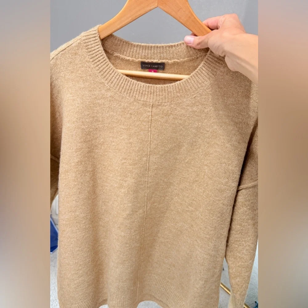 Vince Camuto Women’s Tan Pullover Crewneck Oversized Sweater in Latte Heather M - Picture 6 of 6